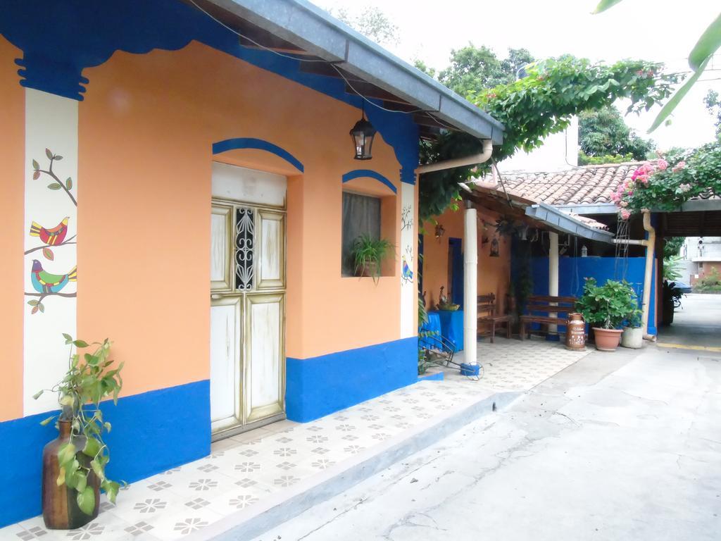 Hostal Casa Vieja Chiquimula Exteriör bild